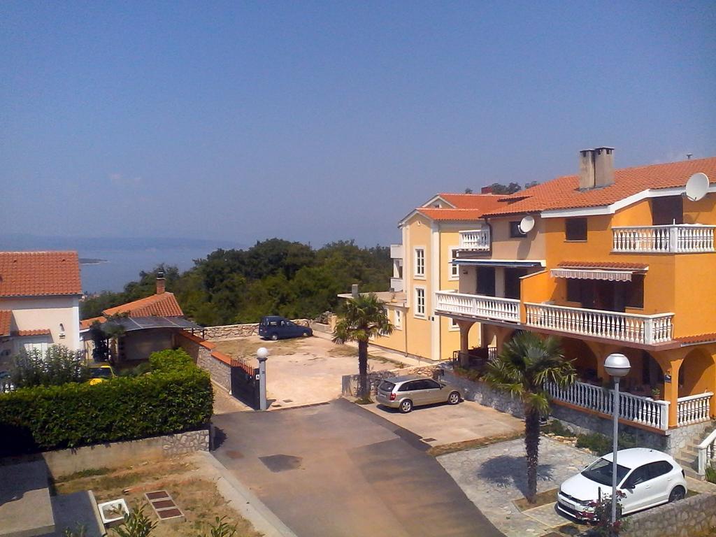 Apartments Malinska-Kajkic Quarto foto